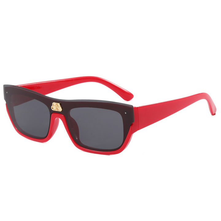 Women's fashionable oversized sunglasses with striking design Bowlift
