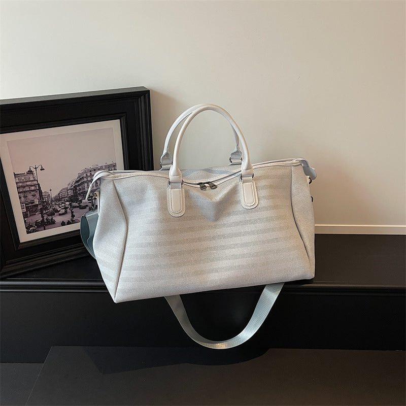 Travel bag with multifunctional compartments and elegant design Bowlift