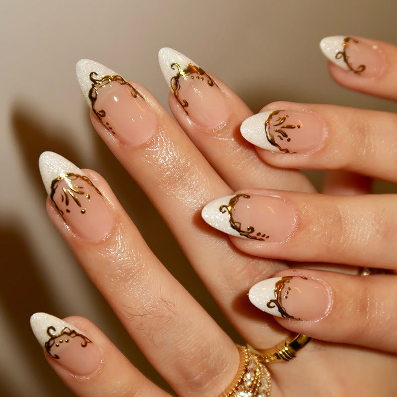 Decorative Premium Press-On Nail Set with Gold Accents Bowlift