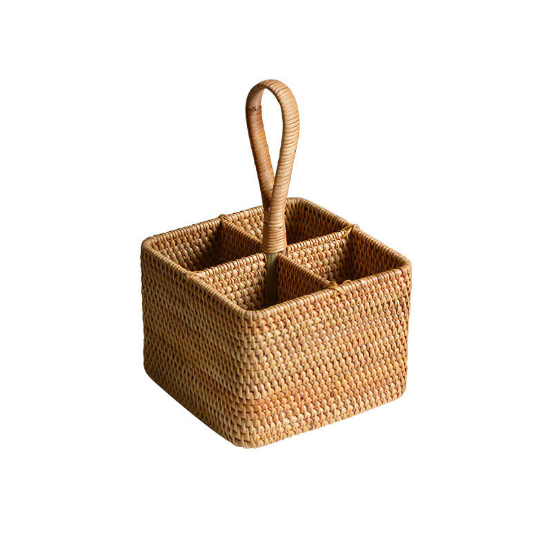 Women's round storage basket made of woven natural material Bowlift