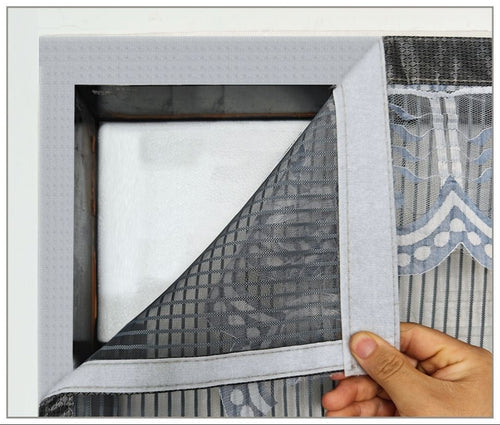 Lace-Trimmed Magnetic Mesh Curtain Bowlift