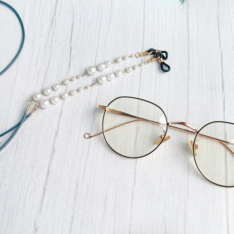 Pearl-Accented Eyewear Holder Chain Bowlift