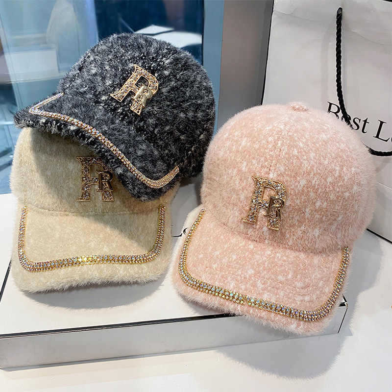 Women's Luxurious Fleece Embellished Baseball Cap Bowlift