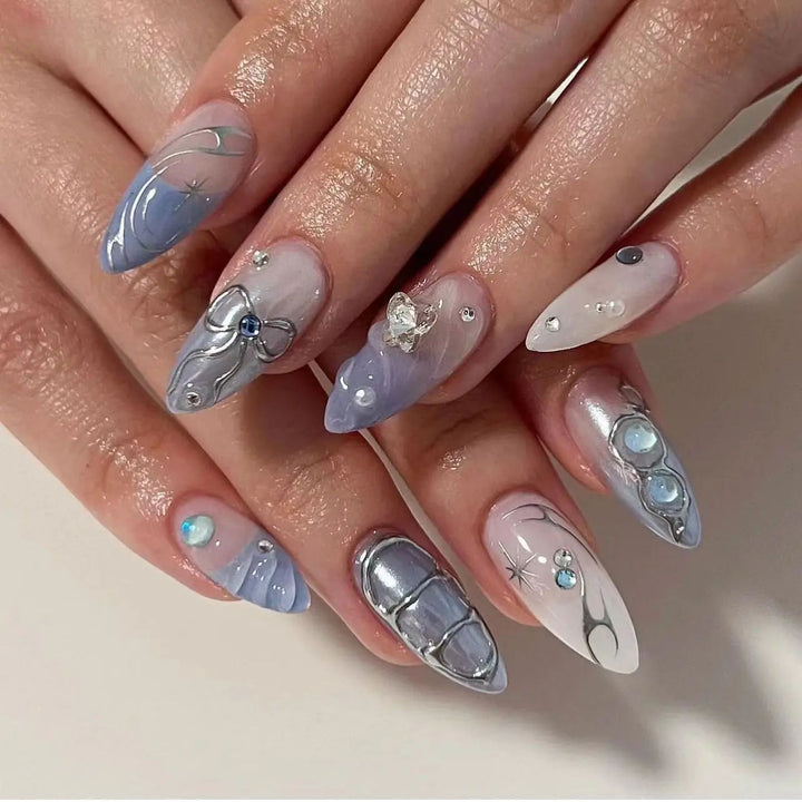 Artful 3D Nail Tips with Delicate Design Bowlift