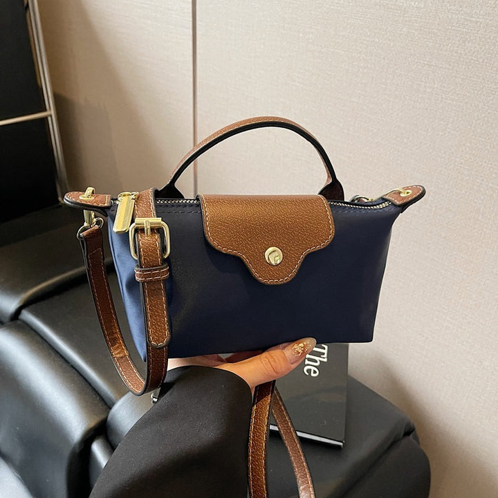 Chic Minimalist Handbag Bowlift