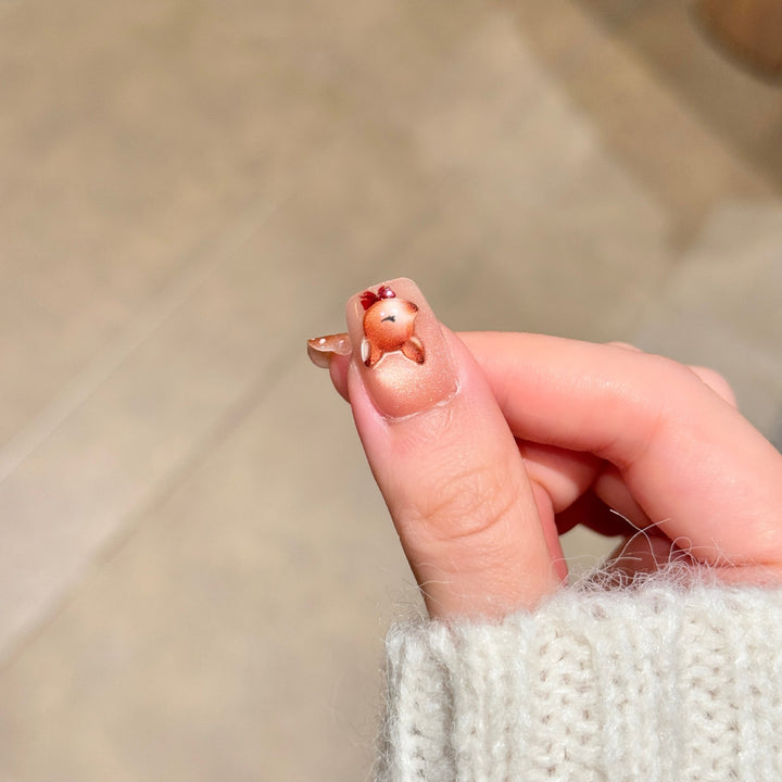 Festively Themed Press-On Nail Art Bowlift