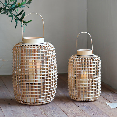 Handcrafted Lantern Bowlift
