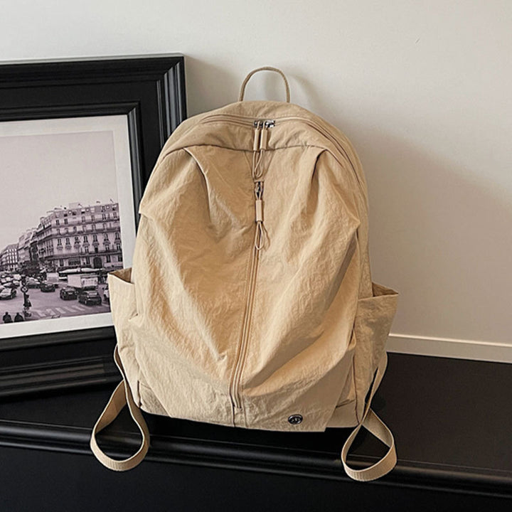 Lightweight Everyday Backpack Bowlift