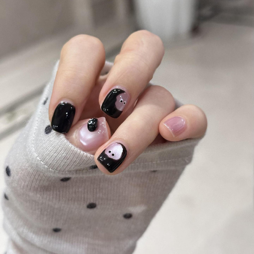 Artificial nails with modern geometric designs Bowlift