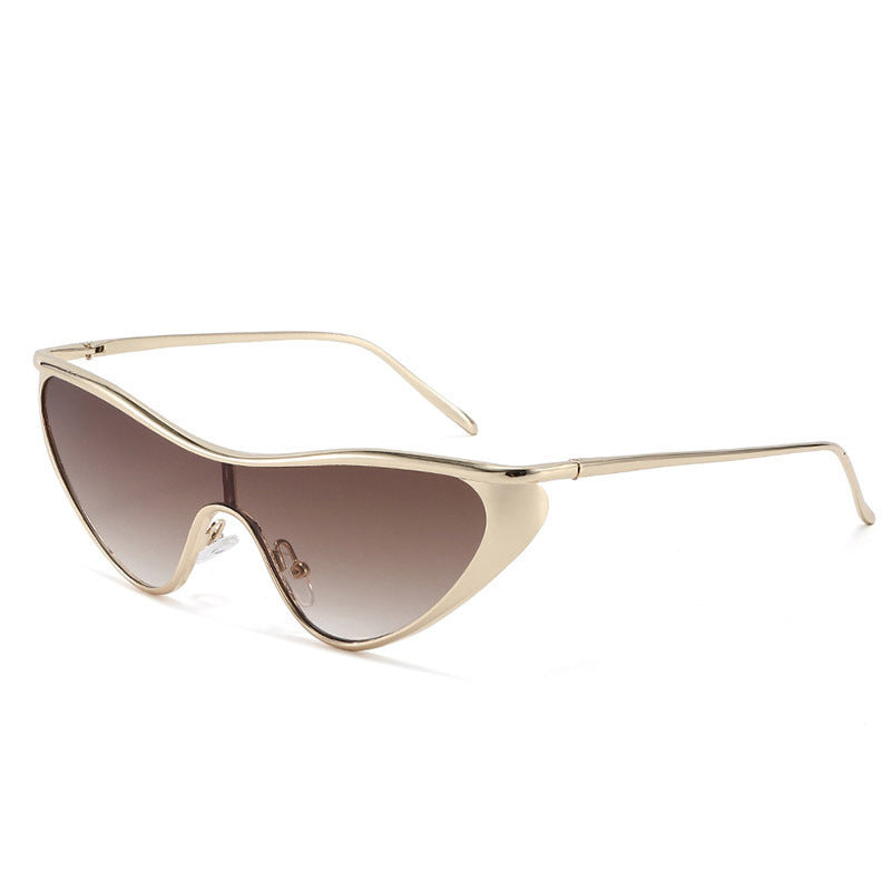 Ladies futuristic sunglasses in sleek design Bowlift