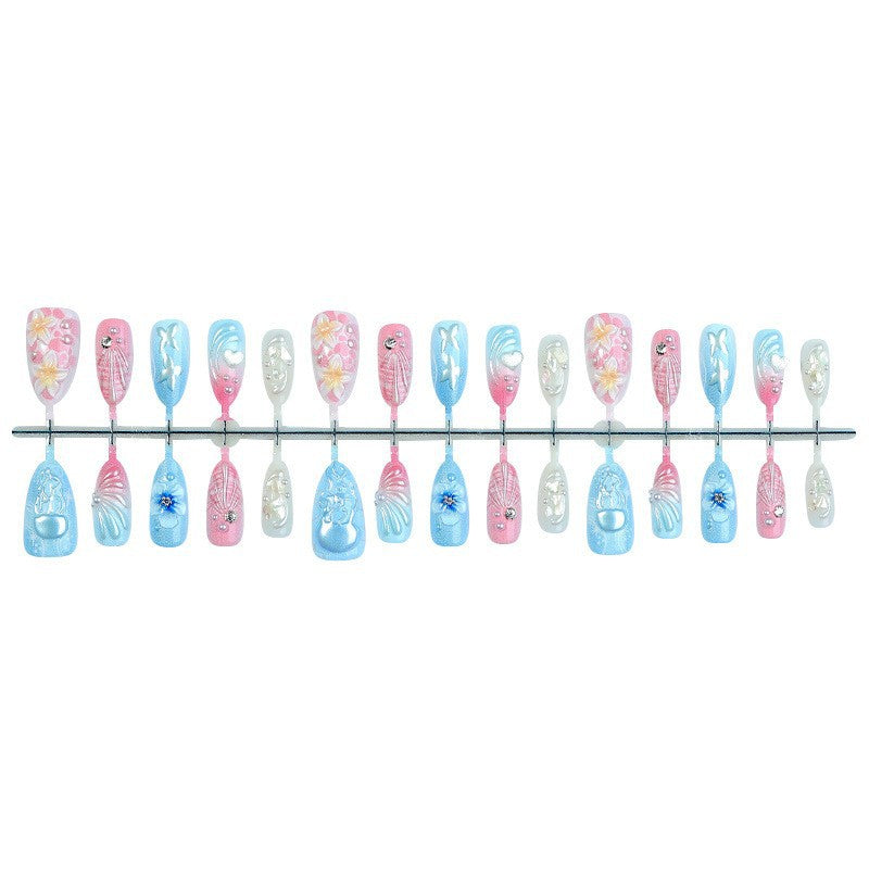 creative nail art set with maritime motifs and sparkling accents Bowlift