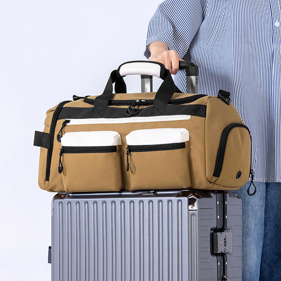 Versatile sports and travel bag with practical compartments Bowlift