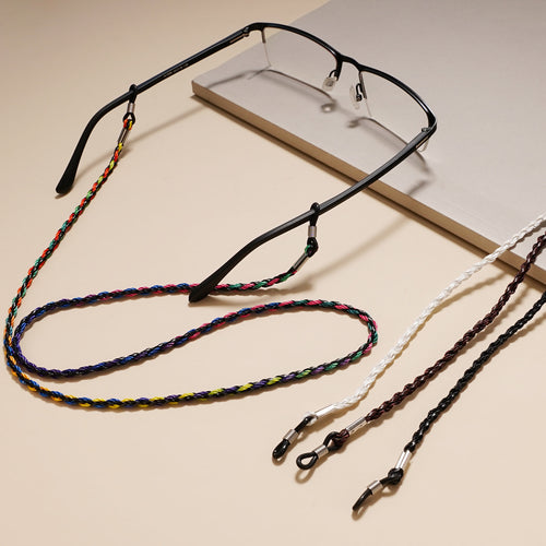 Stylish Eyewear Retainer Bowlift