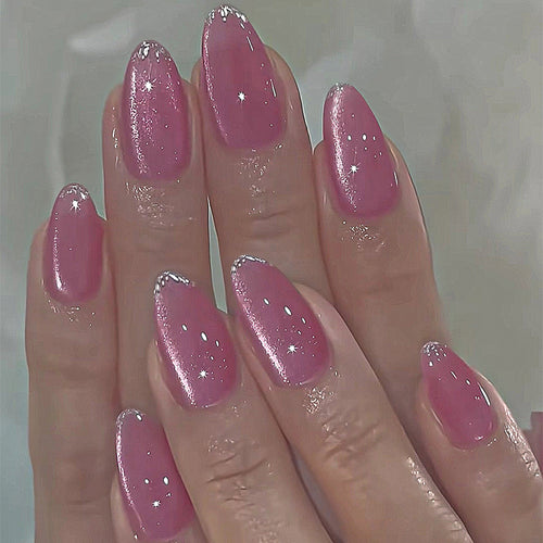 Artificial nail set with an elegant glitter finish and natural look Bowlift