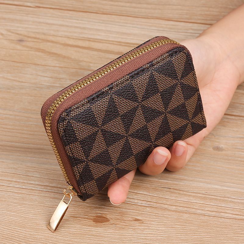 Geometric Patterned Zippered Coin Purse Bowlift