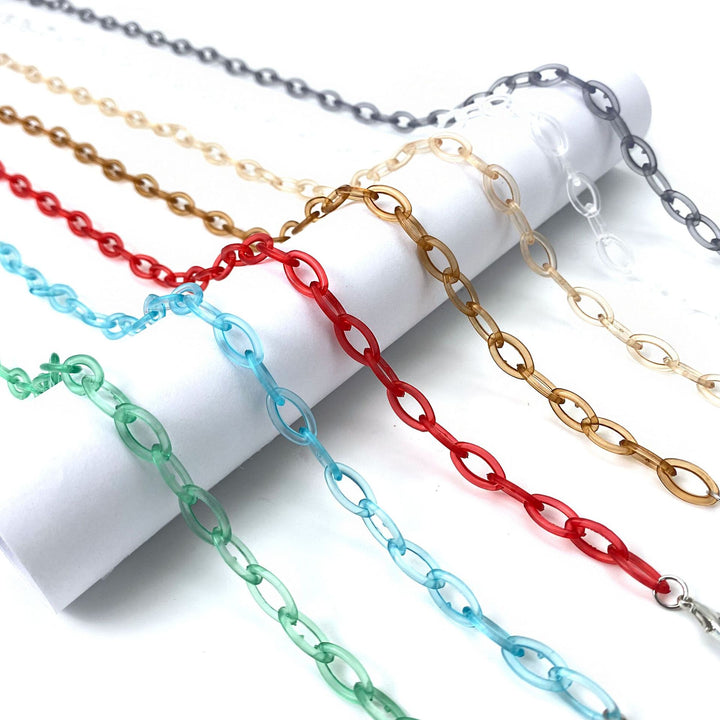 Fashionable Eyewear Chain Bowlift