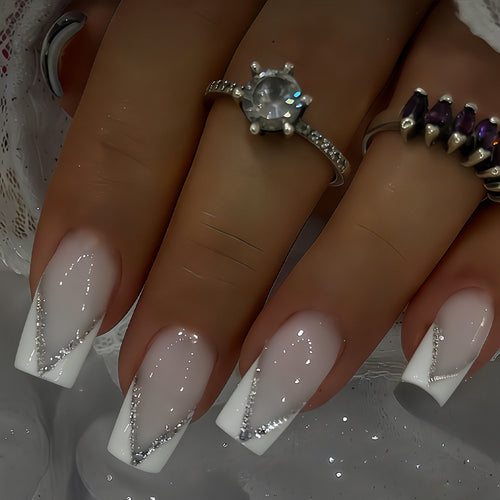 Elegant Press-On Nail Art Tips with Rhinestone Accents Bowlift