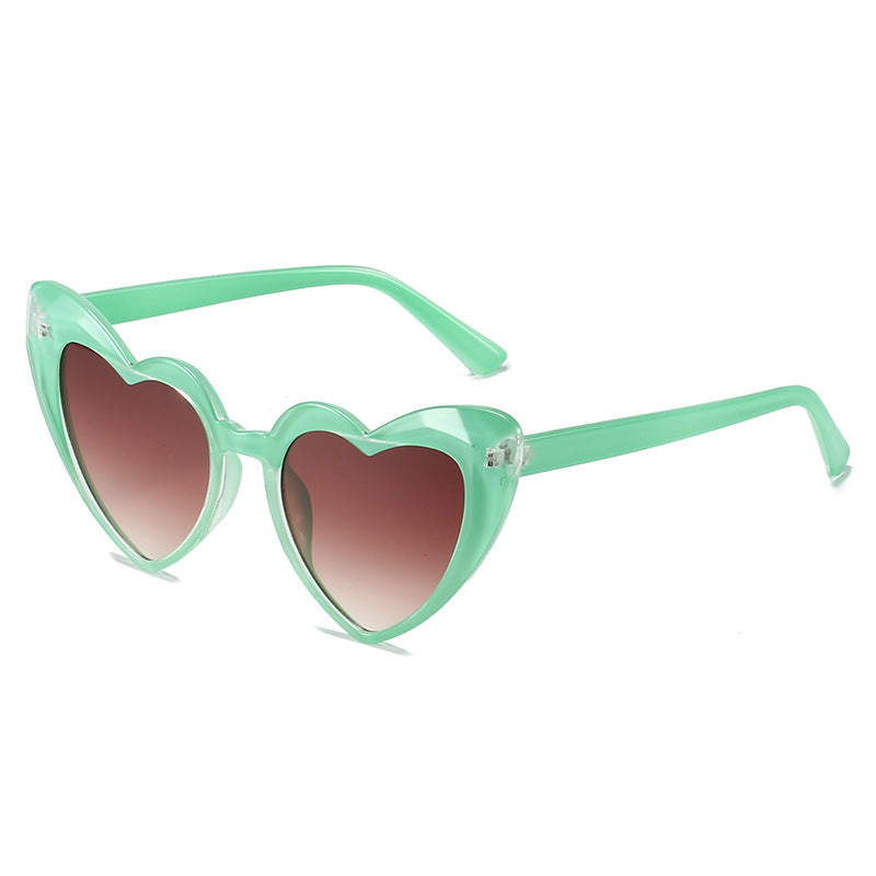 Ladies Heart-Shaped Sunglasses in Innovative Design Bowlift