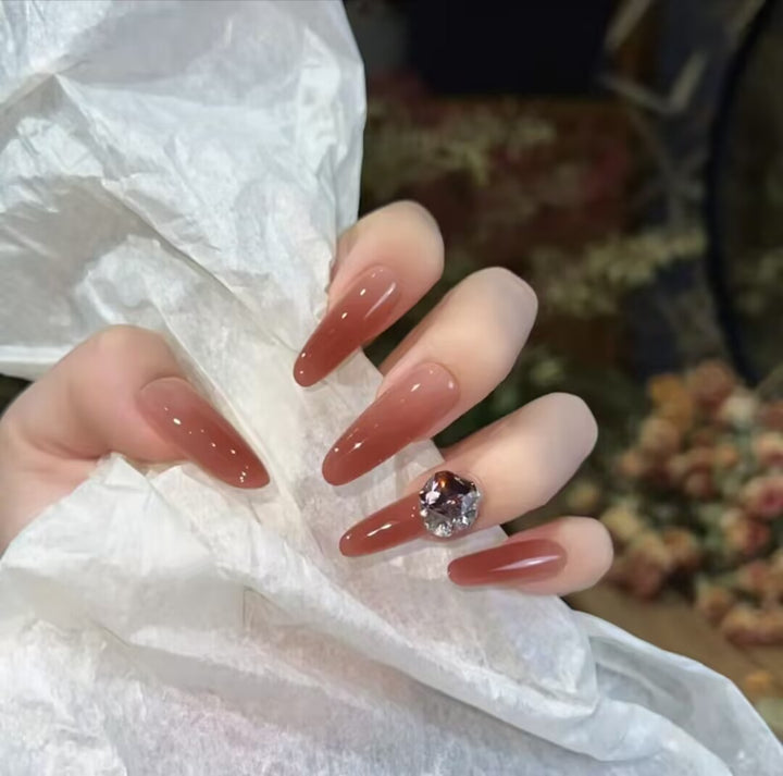 Decorative Press-On Nail Design Set Bowlift