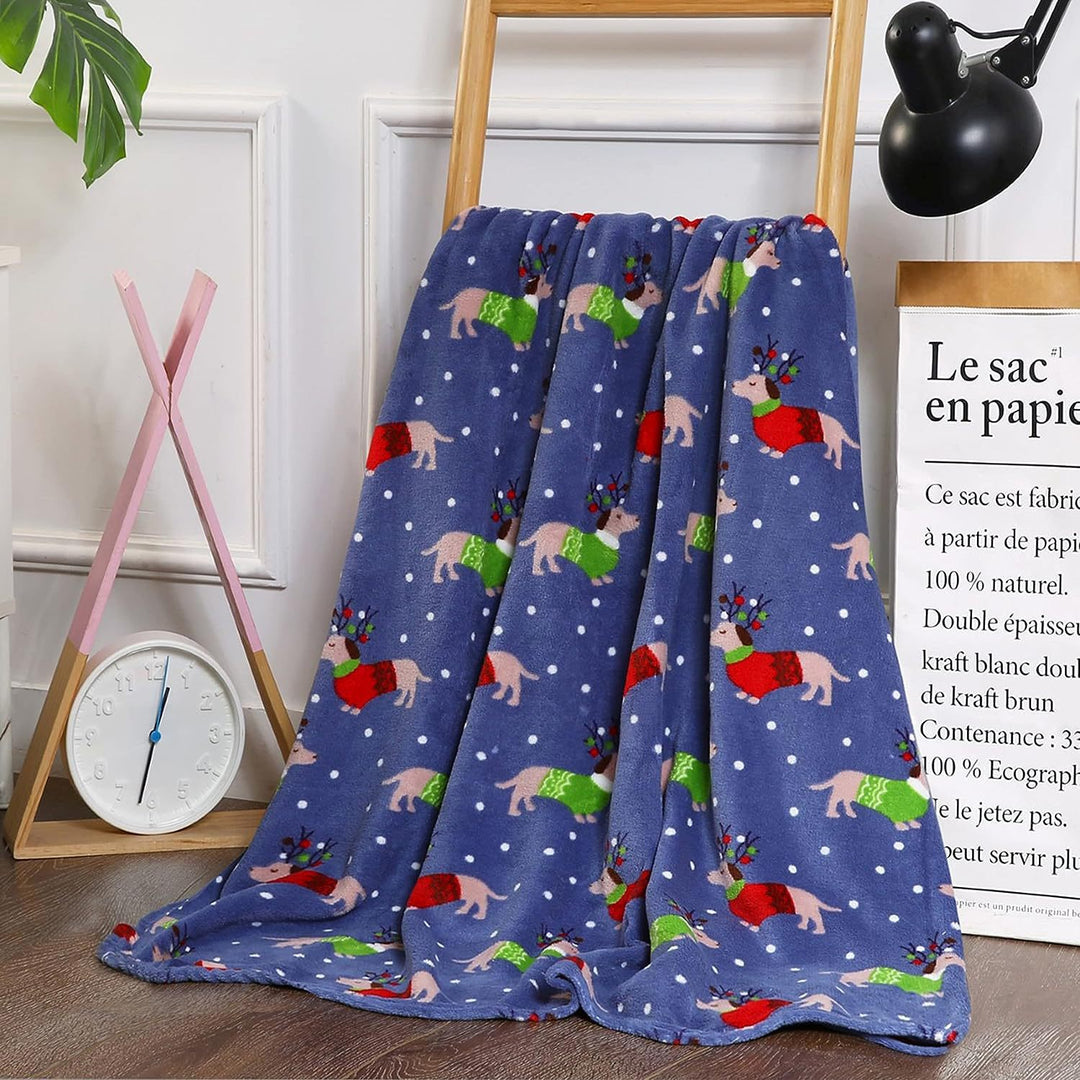 Festive Santa-Themed Plush Fleece Blanket