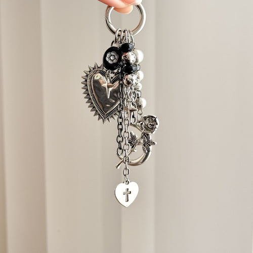 Keychain with heart and floral motif Bowlift