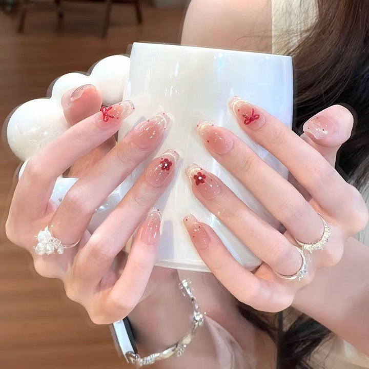 Artificial nails with glamorous design Bowlift