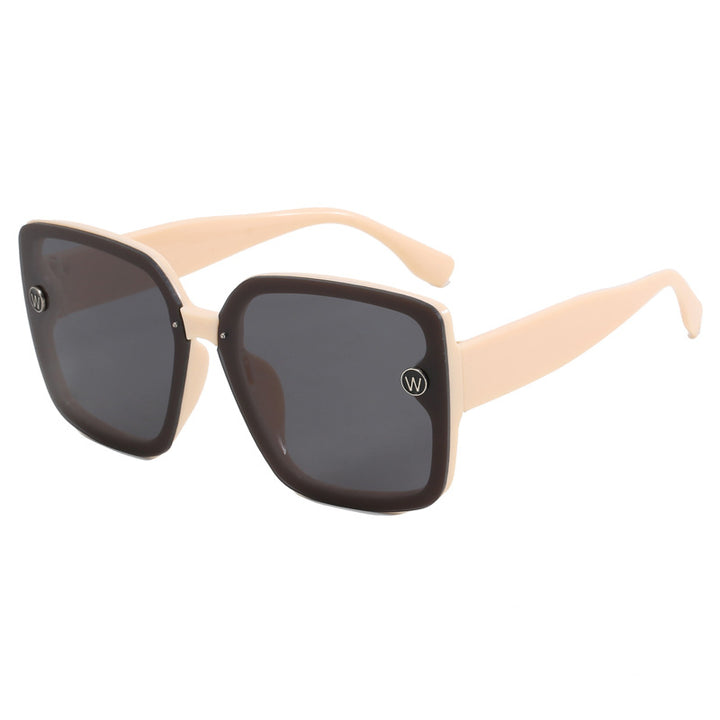Women's fashionable square sunglasses with extravagant design Bowlift