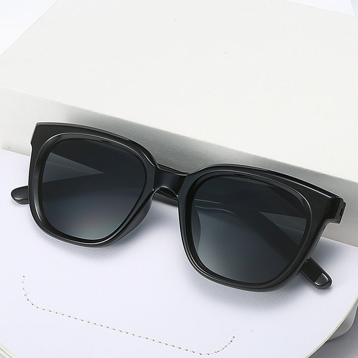 Fashionable Square Frame Sunglasses Bowlift
