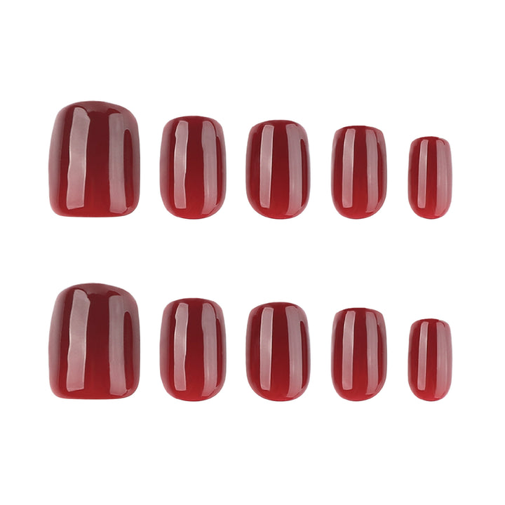 Artistic nail design with a high-gloss finish Bowlift