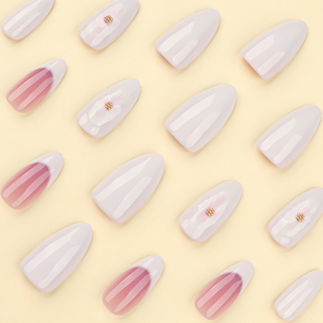 Artificial nails with flower accents and French tip Bowlift