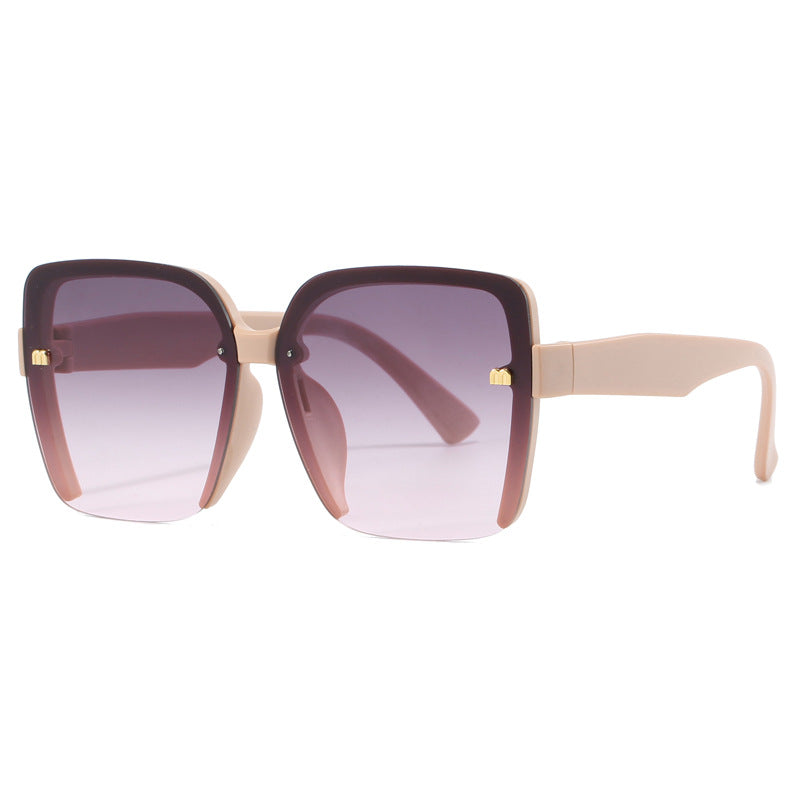 Women's oversized sunglasses with stylish, modern frame Bowlift