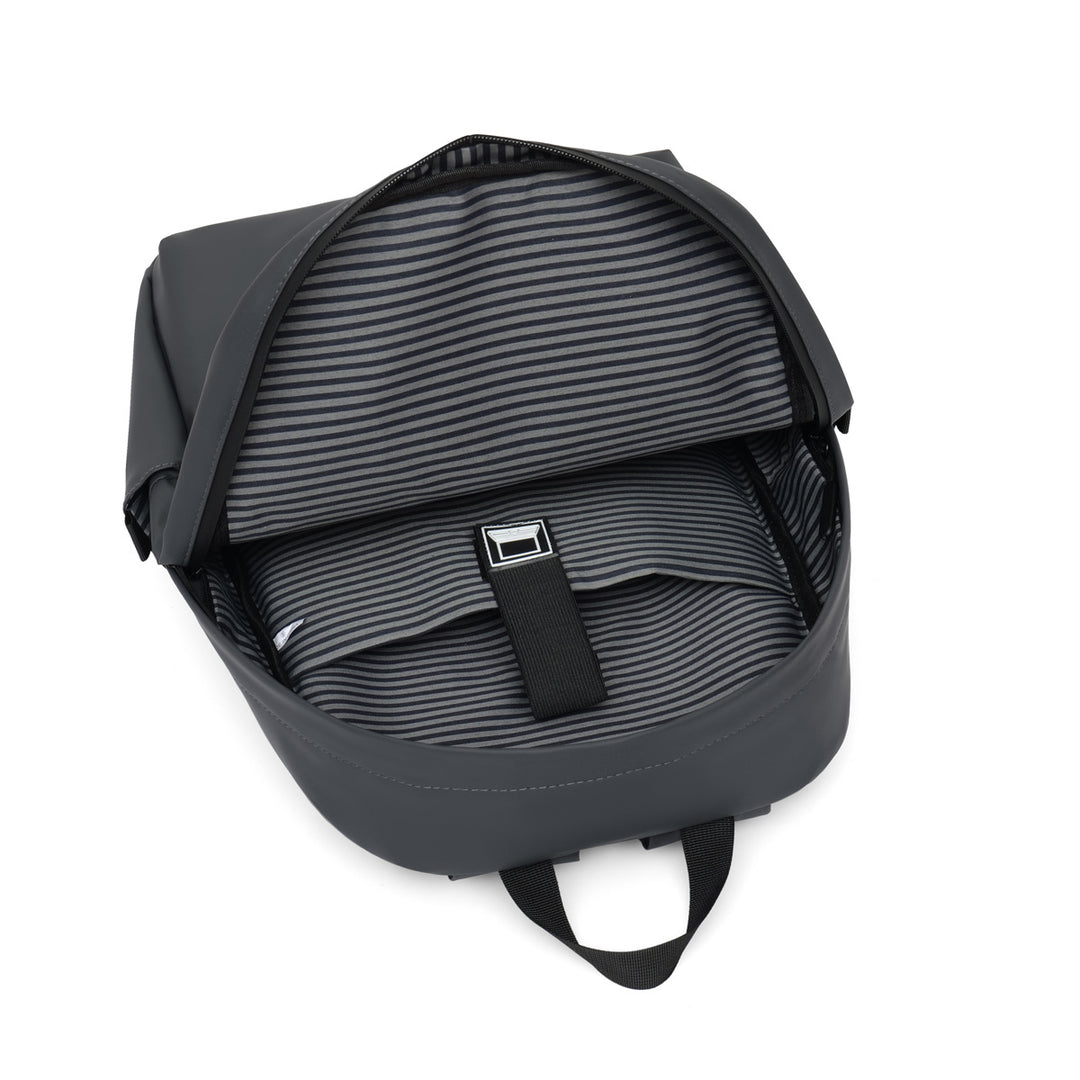 Sleek Urban Backpack Bowlift