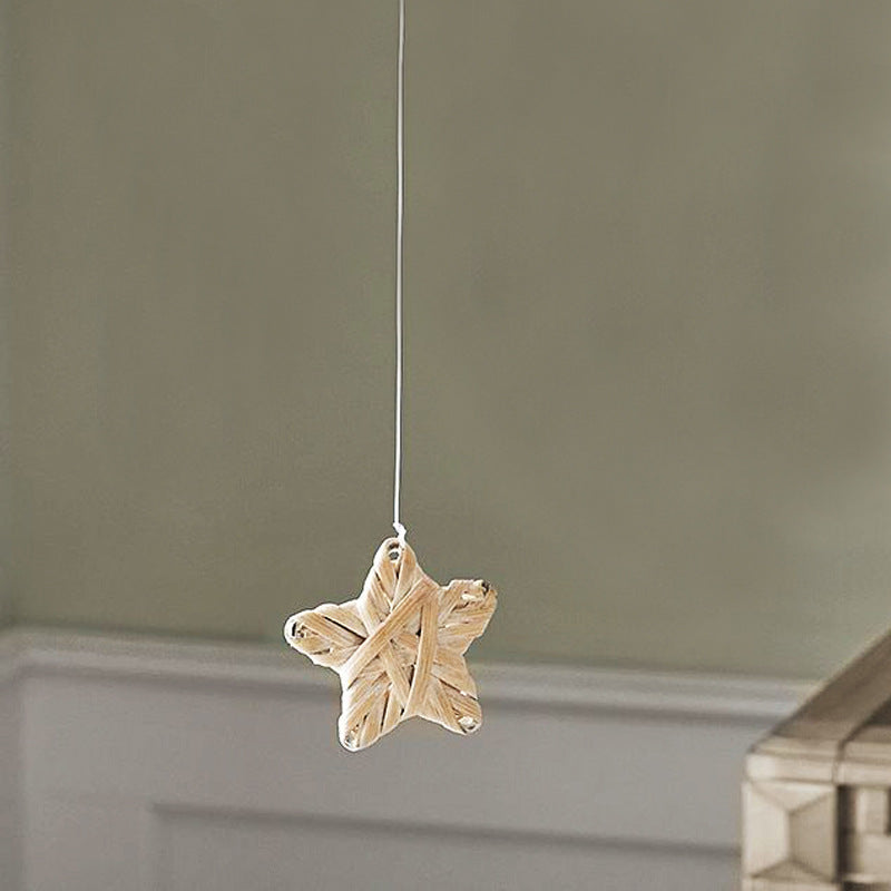 Stylish pendant light made of woven material Bowlift