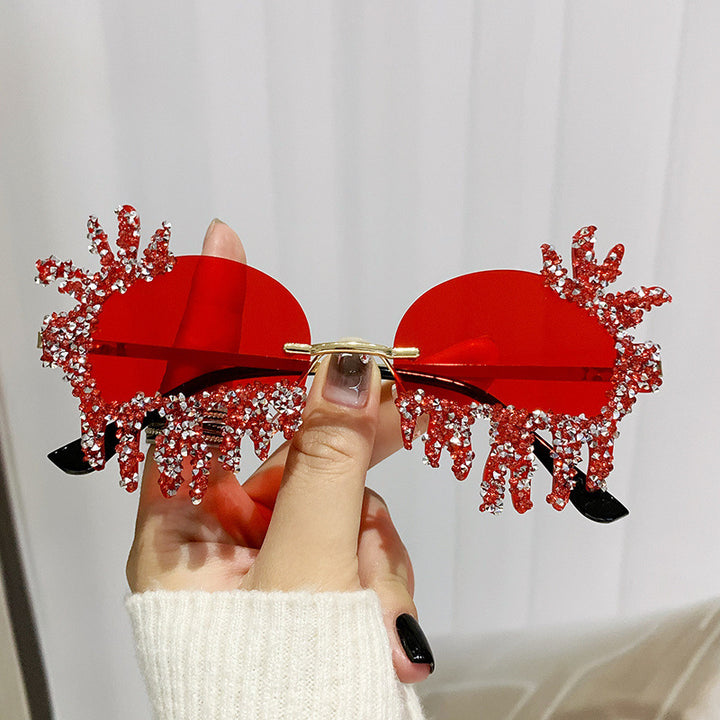 Women Extravagant Sunglasses with Sparkling Rhinestone Decorations Bowlift