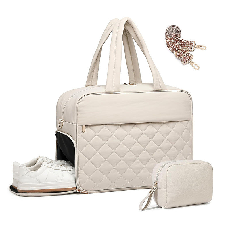 Multifunctional sports and travel bag with separate shoe and cosmetic pouch Bowlift