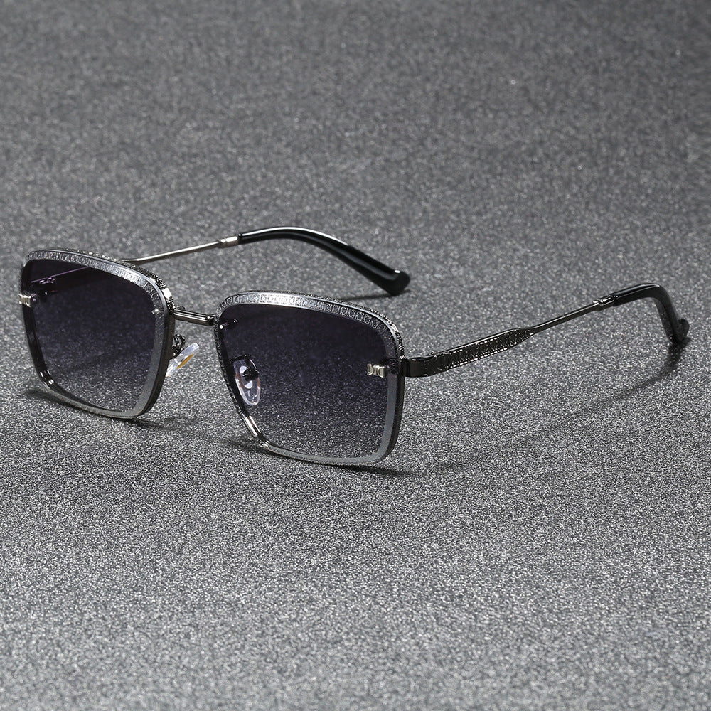 Women’s fashionable square sunglasses with luxurious details Bowlift