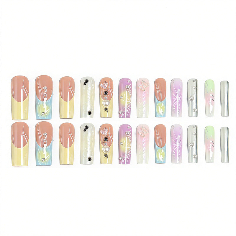 Artificial nail set with elegant floral and sparkling accents Bowlift