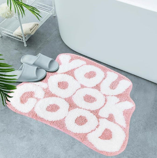 Plush Leaf-Design Bath Mat Bowlift