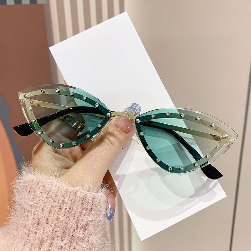 Women's Cat-Eye Sunglasses with Sparkling Crystal Accents Bowlift