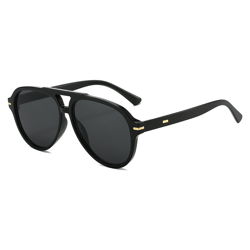 Women's fashionable sunglasses with stylish tortoise frame Bowlift