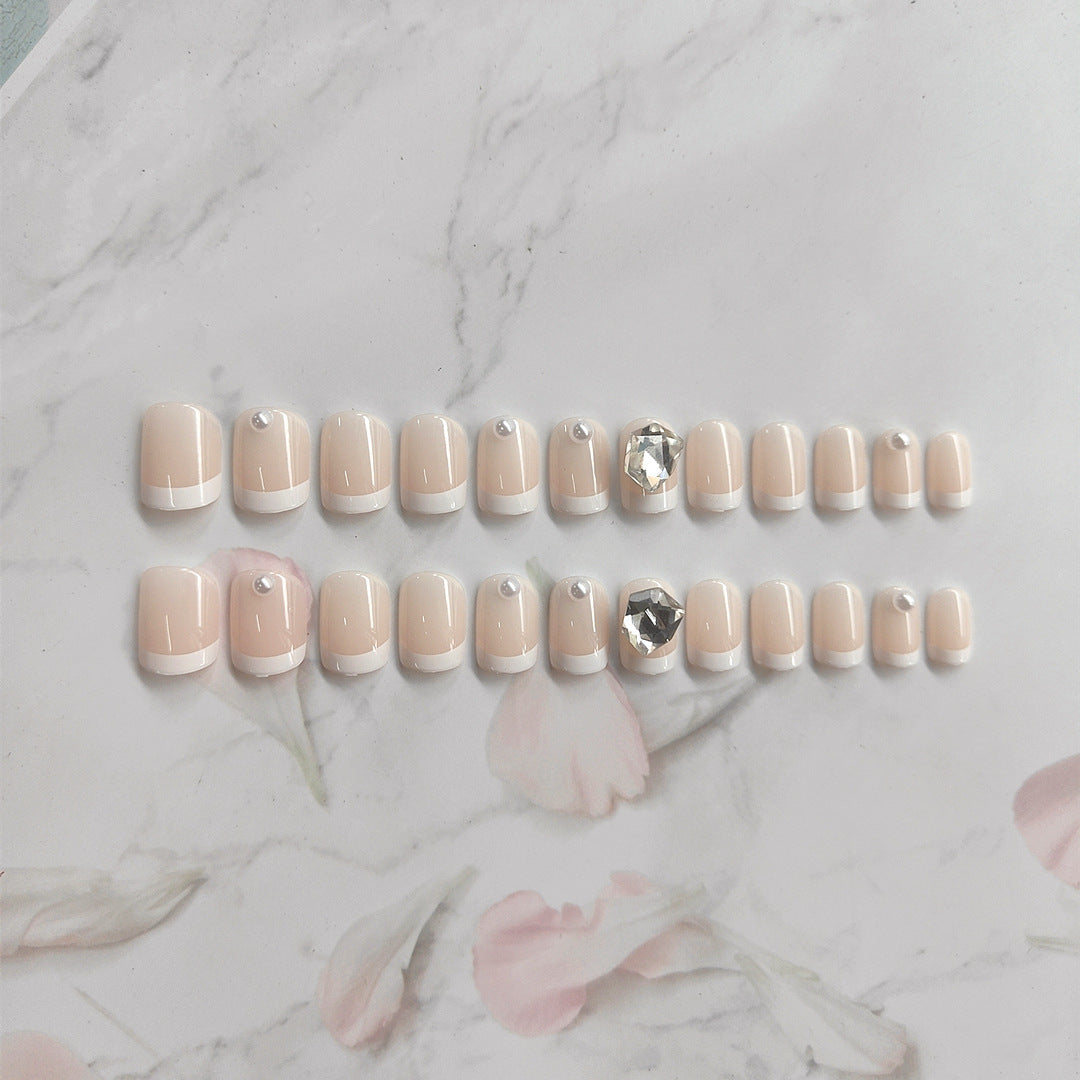 Elegant Gemstone-Embellished Press-On Nail Set Bowlift
