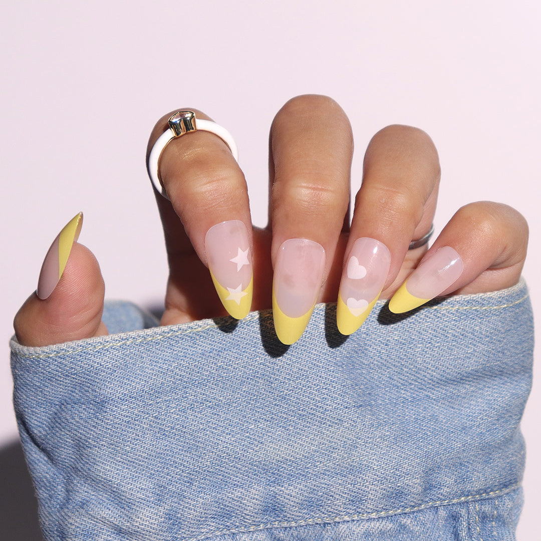 Elegant Stiletto Press-On Nails with Heart and Star Patterns Bowlift