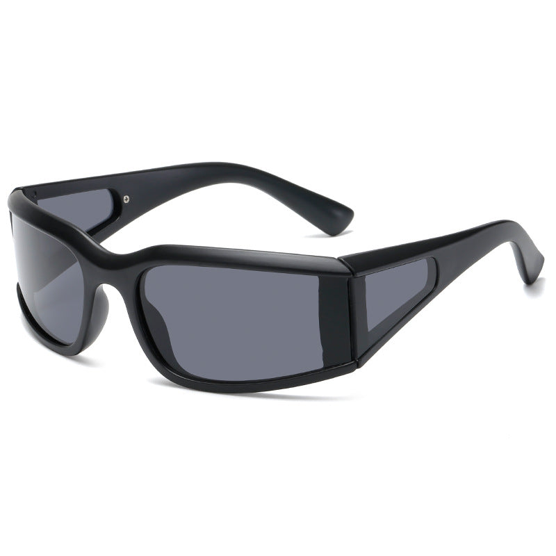 Women's sports sunglasses with particularly ergonomic design and side glare protection Bowlift