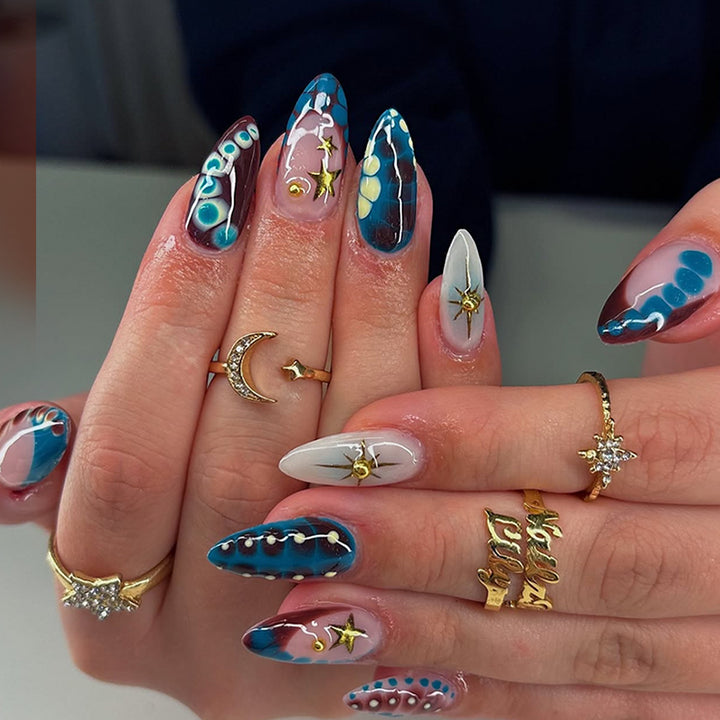 Handcrafted Artifical Nails with Unique Design Bowlift