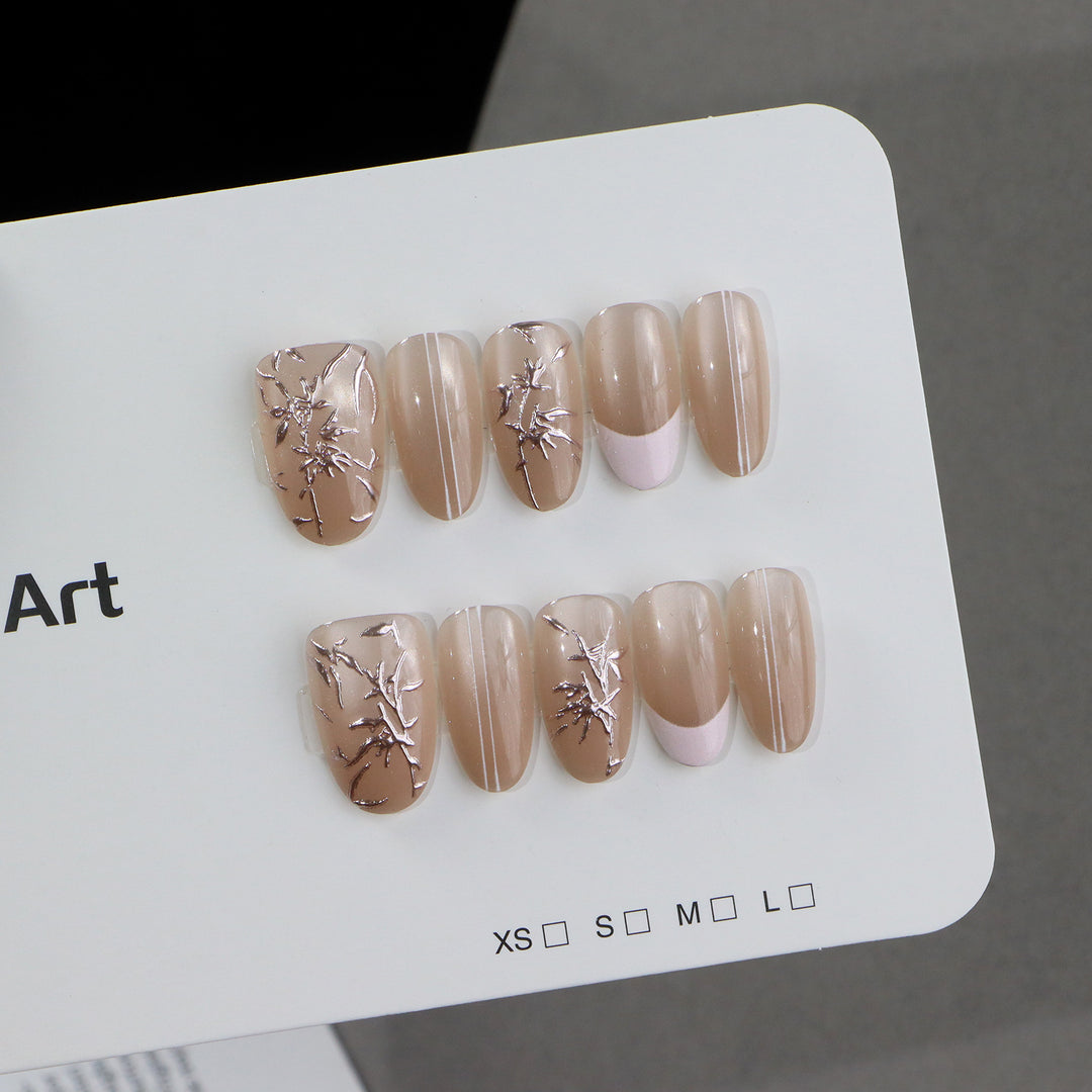 Elegant Nail Art Set with Artistic Designs Bowlift