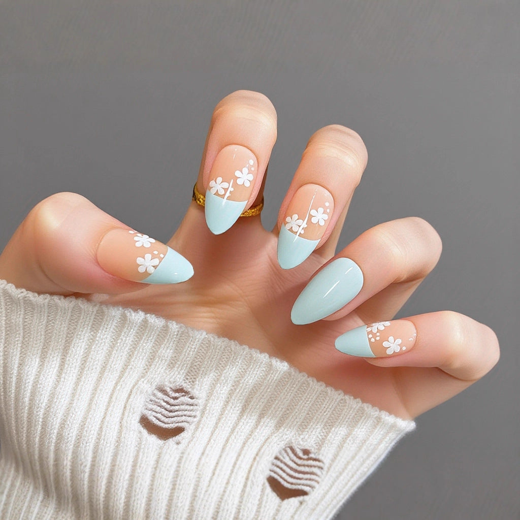 Glamorous nail designs Bowlift