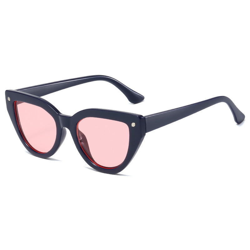 Women's Cat-Eye Sunglasses with Distinctive Animal Print Pattern Bowlift