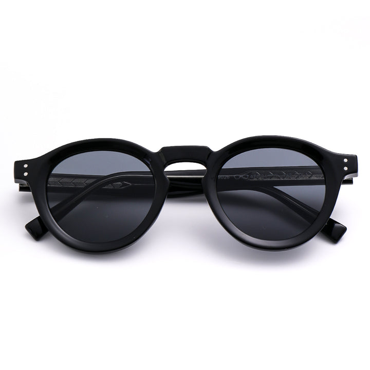 Ladies fashionable sunglasses in classic round style Bowlift