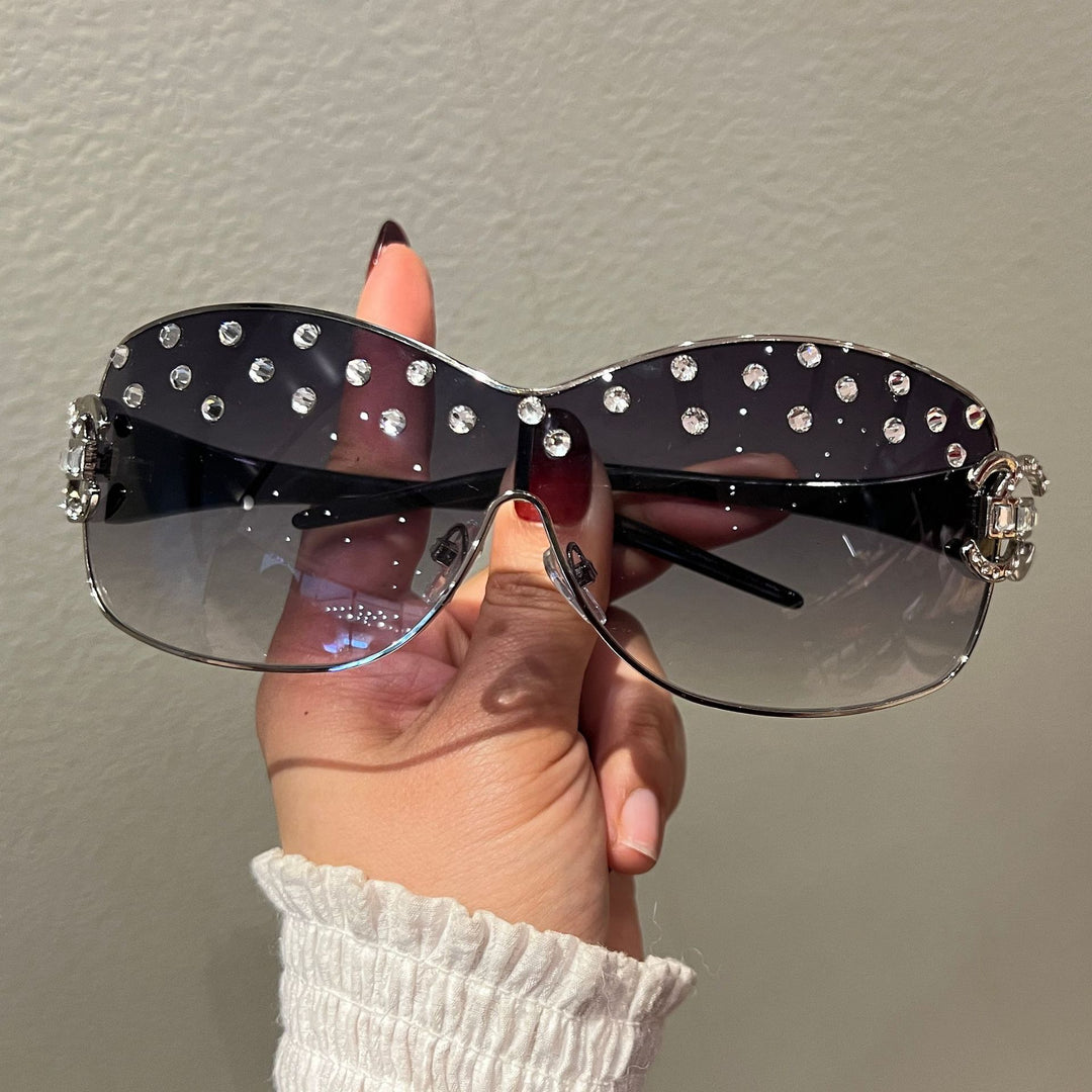 Ladies fashionable sunglasses Bowlift