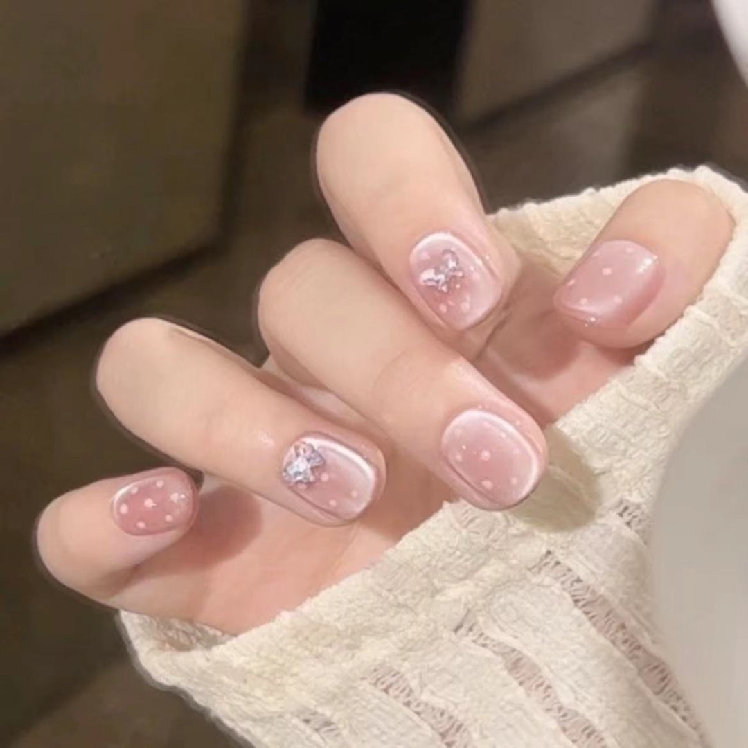 Artistic Floral Press-On Nail Set with Glitter Accents Bowlift